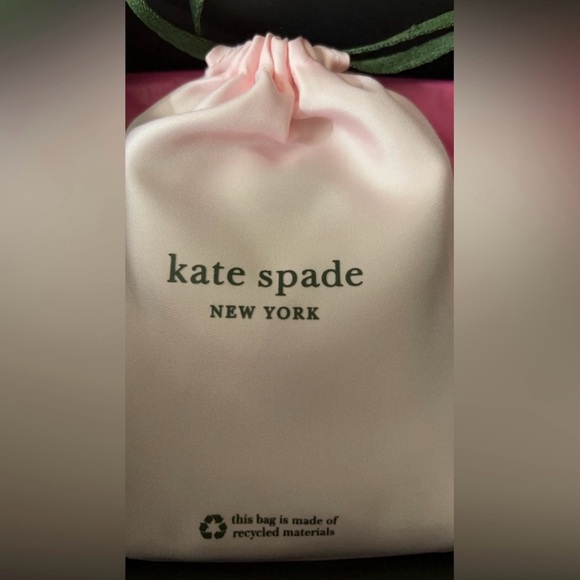 Kate Spade Card Holder NWT - Picture 9 of 10
